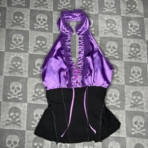 Grunge lace up halter